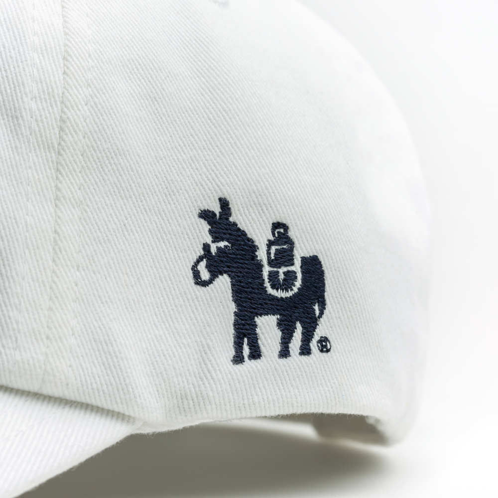 Hat side detail White