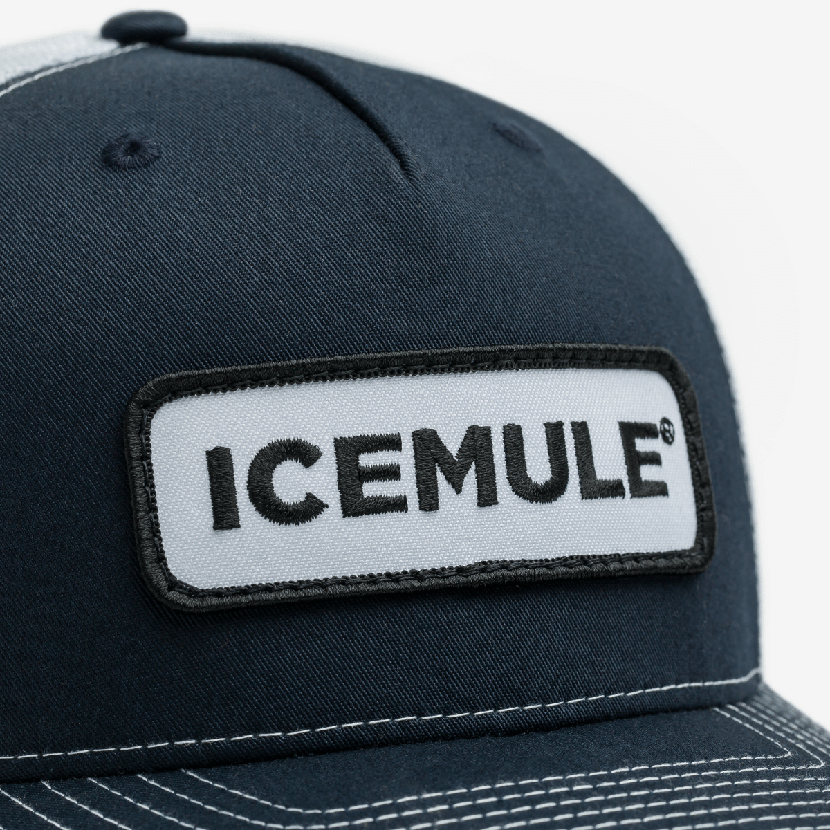 Hat 3/4 front  detail logo Navy and White